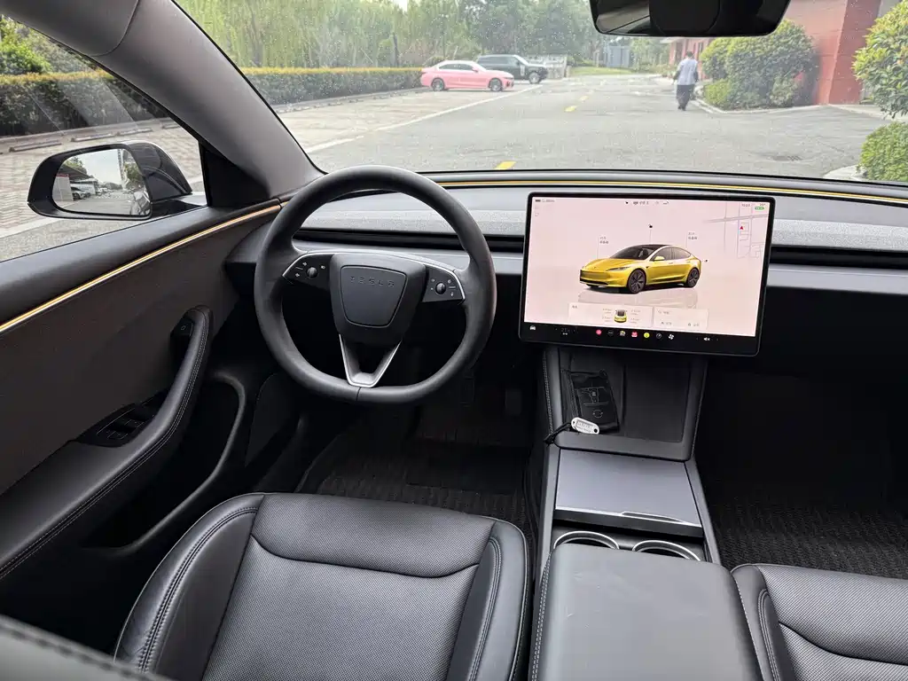 Model 3 2025 rear-wheel drive version купить на сайте DeffCars
