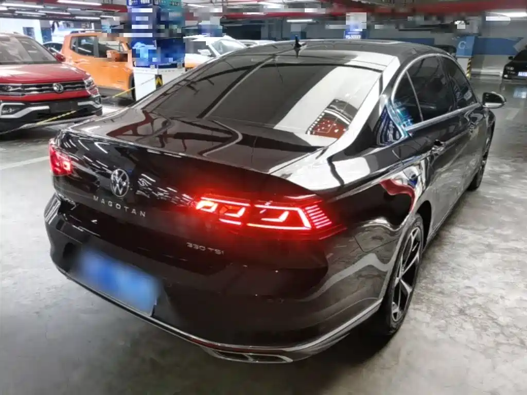 Magotan 2023 2 million commemorative edition 330TSI DSG leading model купить на сайте DeffCars
