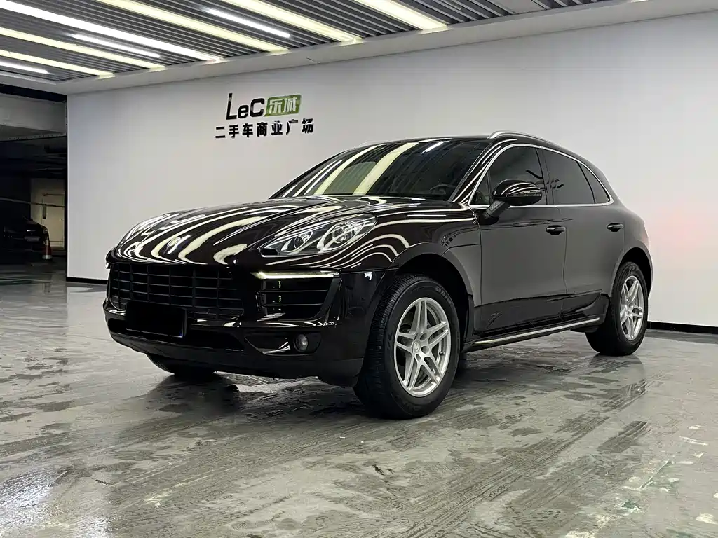 Macan 2017 Macan 2.0T купить на сайте DeffCars