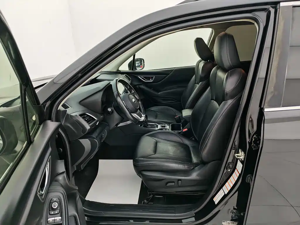 Forester 2019 2.0i Deluxe Edition купить на сайте DeffCars