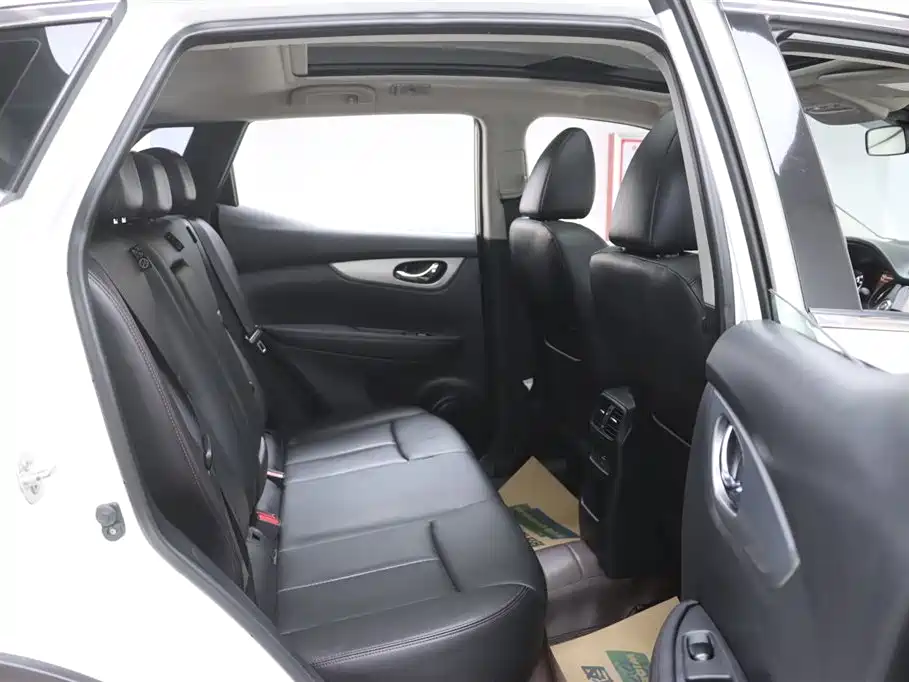 Qashqai 2021 2.0L CVT Deluxe Edition купить на сайте DeffCars