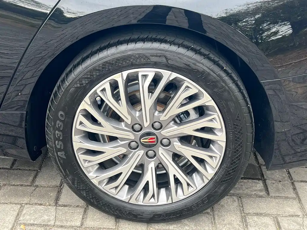 Hongqi H5 2023 2.0T Automatic Zhilianqichang Edition купить на сайте DeffCars