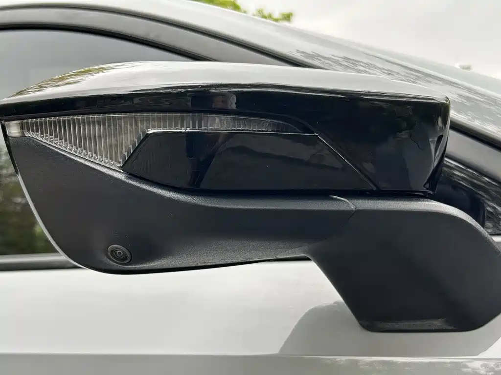 Changan UNI-V 2022 1.5T sports version купить на сайте DeffCars