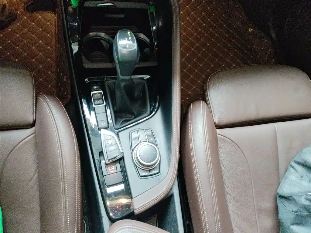 BMW X1 2019 xDrive20Li Exclusive Model купить на сайте DeffCars
