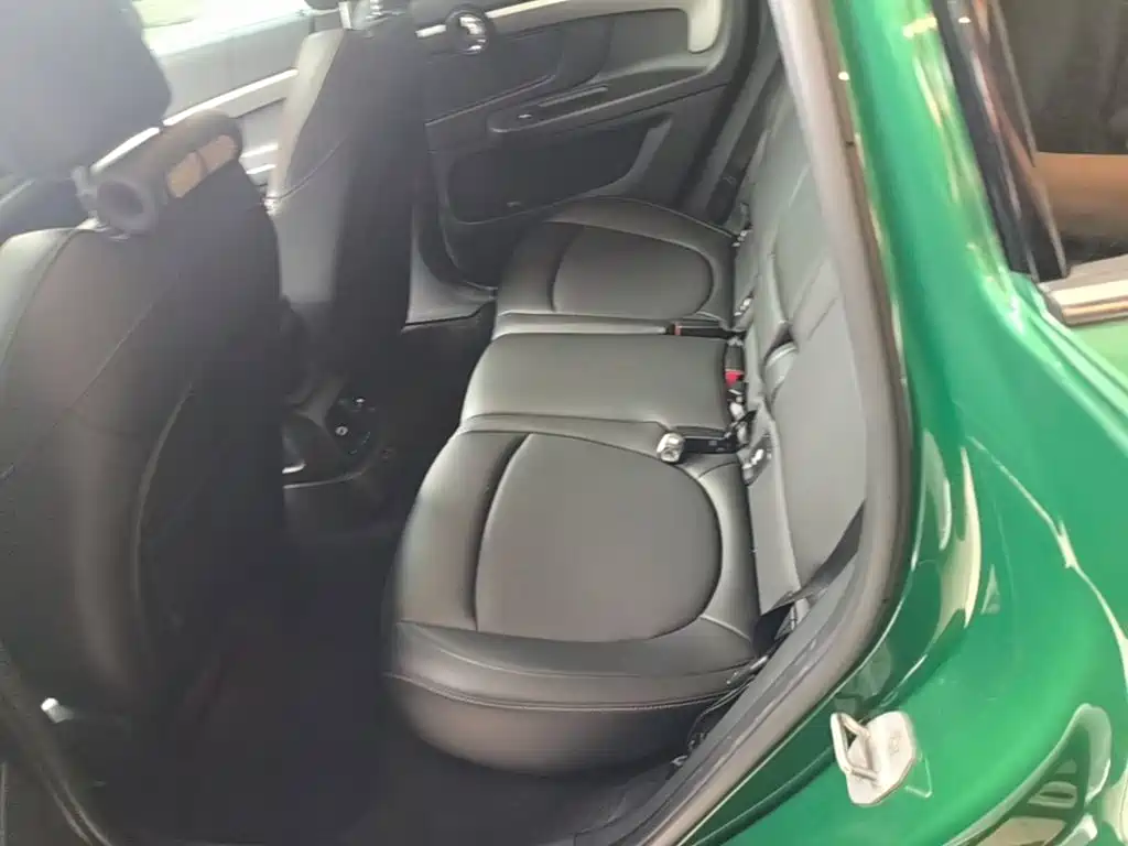 MINI COUNTRYMAN 2019 1.5T COOPER Artist Weekend Travel Edition купить на сайте DeffCars