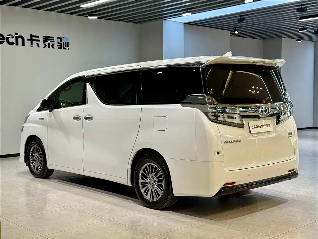 Wilfa 2021 Crown Dual Engine 2.5L HV Deluxe Edition купить на сайте DeffCars