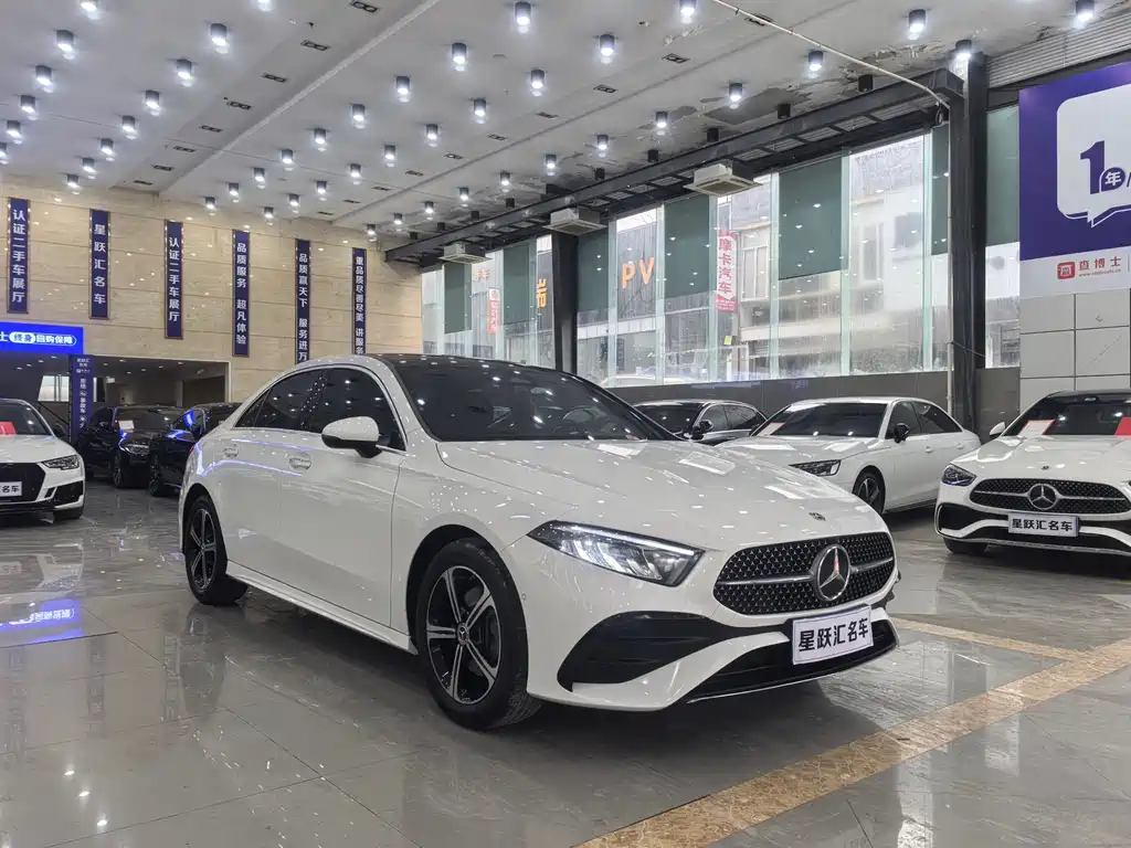 Mercedes-Benz A-Class 2024 A 200 L Fashion купить на сайте DeffCars