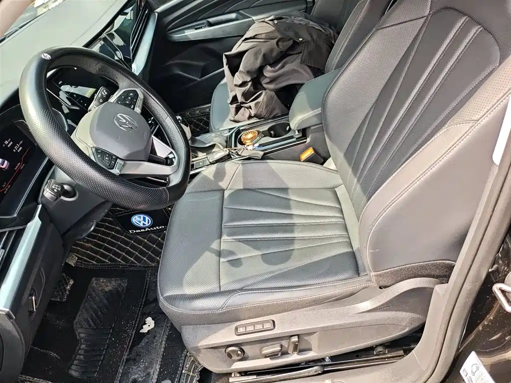 Passat 2025 Outstanding Model 380TSI Starry Sky Dragon Edition купить на сайте DeffCars