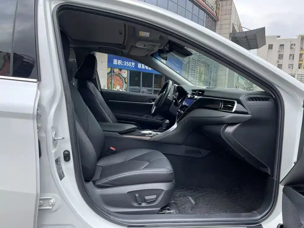 Camry 2019 facelift 2.0G Deluxe Edition купить на сайте DeffCars