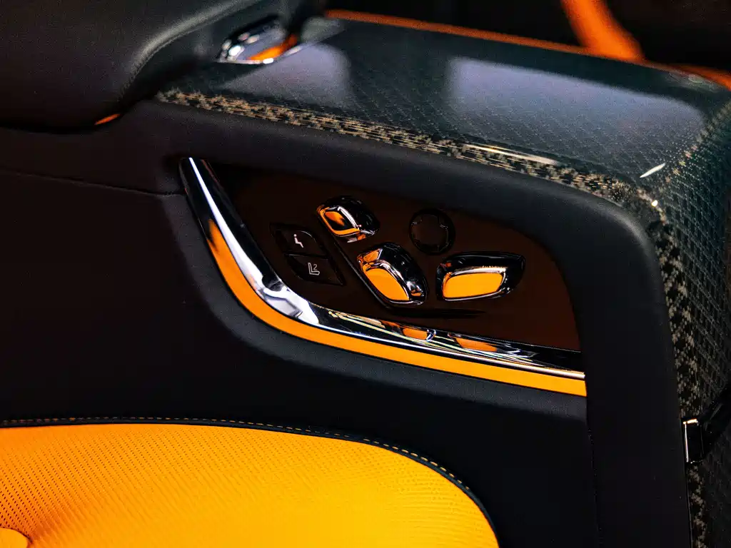 Cullinan 2024 Black Badge купить на сайте DeffCars