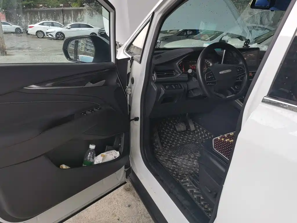 Maxus G50 2019 1.5T first automatic luxury version 7 seats купить на сайте DeffCars