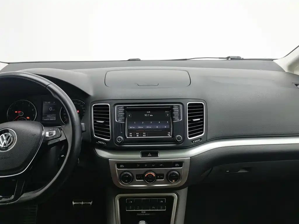 Sharan 2016 380TSI Comfortable 7-seater купить на сайте DeffCars