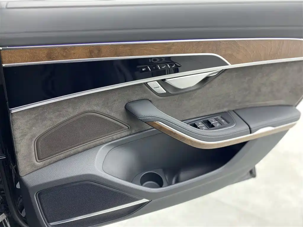 Audi A8 2019 facelift Plus A8L 55 TFSI quattro luxury model купить на сайте DeffCars