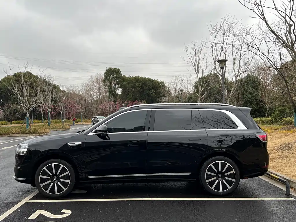 Wenjie M9 2025 extended range Ultra version 52kWh 6-seater version купить на сайте DeffCars