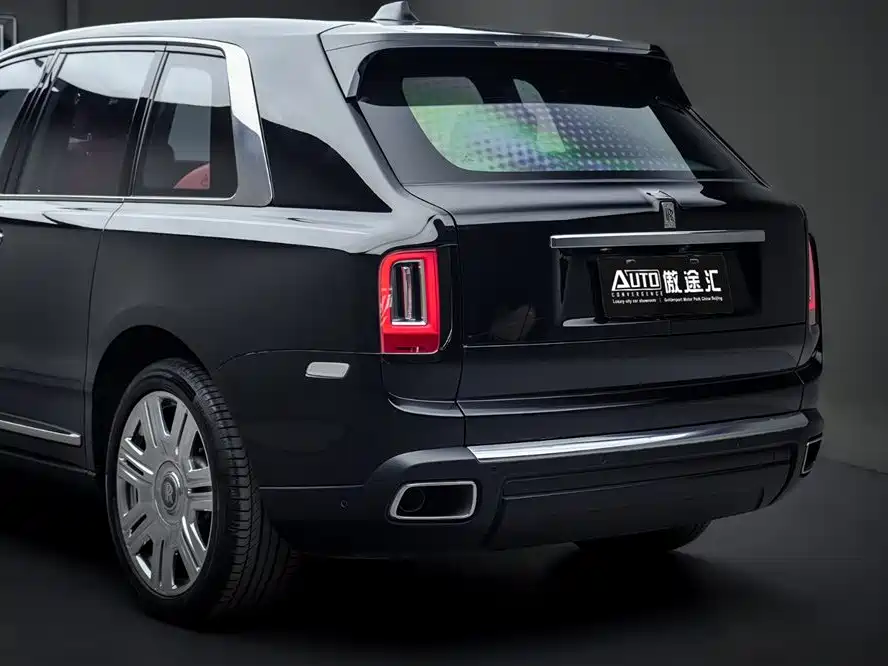 Cullinan 2018 four-seat version купить на сайте DeffCars