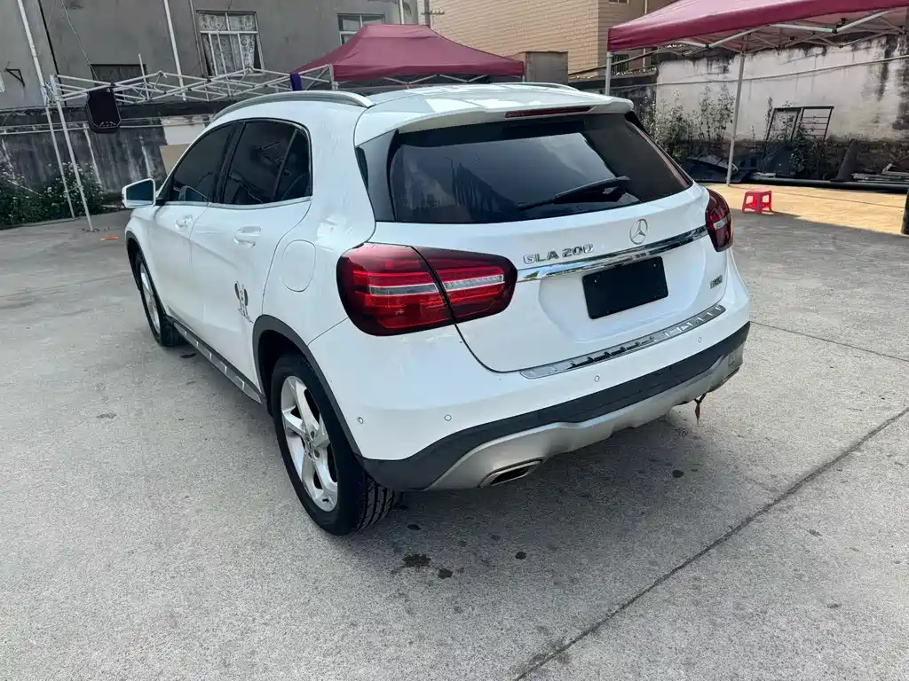 Mercedes-Benz GLA 2018 GLA 200 Dynamic купить на сайте DeffCars