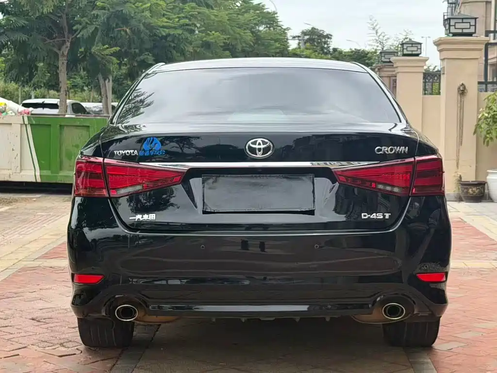 Crown 2018 2.0T Sports Edition купить на сайте DeffCars