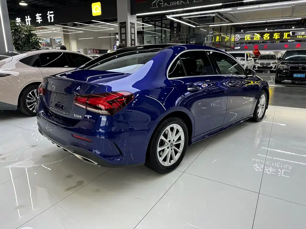 Mercedes-Benz A-Class 2020 Facelift A 200 L Sports Sedan Dynamic Type купить на сайте DeffCars