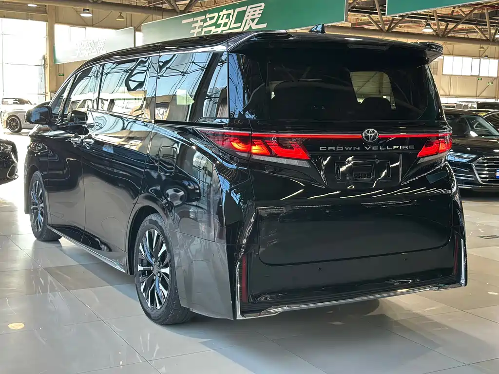 Wilfa 2023 Crown Dual Engine 2.5L HV Extreme Edition купить на сайте DeffCars