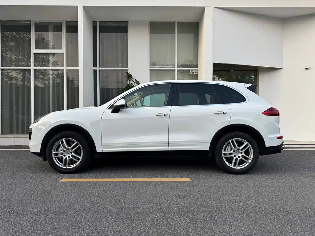 Cayenne 2016 Cayenne S 3.6T купить на сайте DeffCars