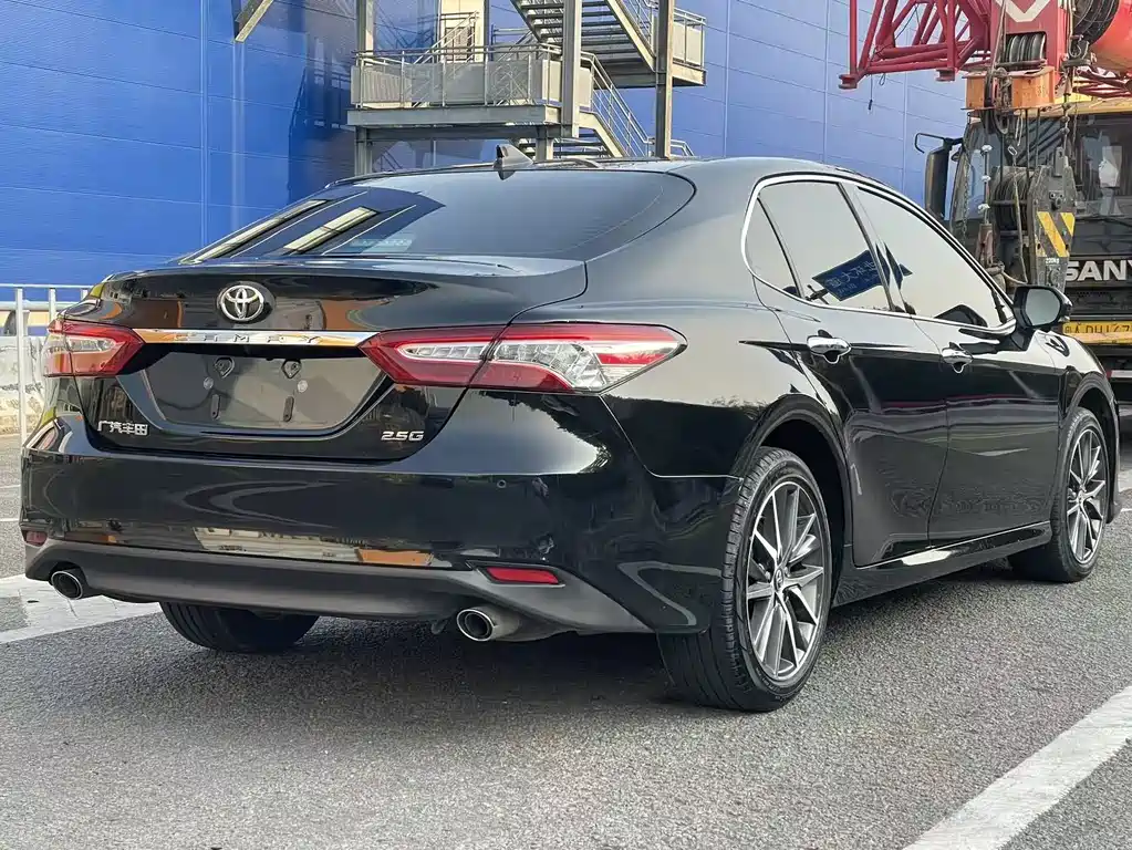 Camry 2023 2.5G Deluxe Edition купить на сайте DeffCars