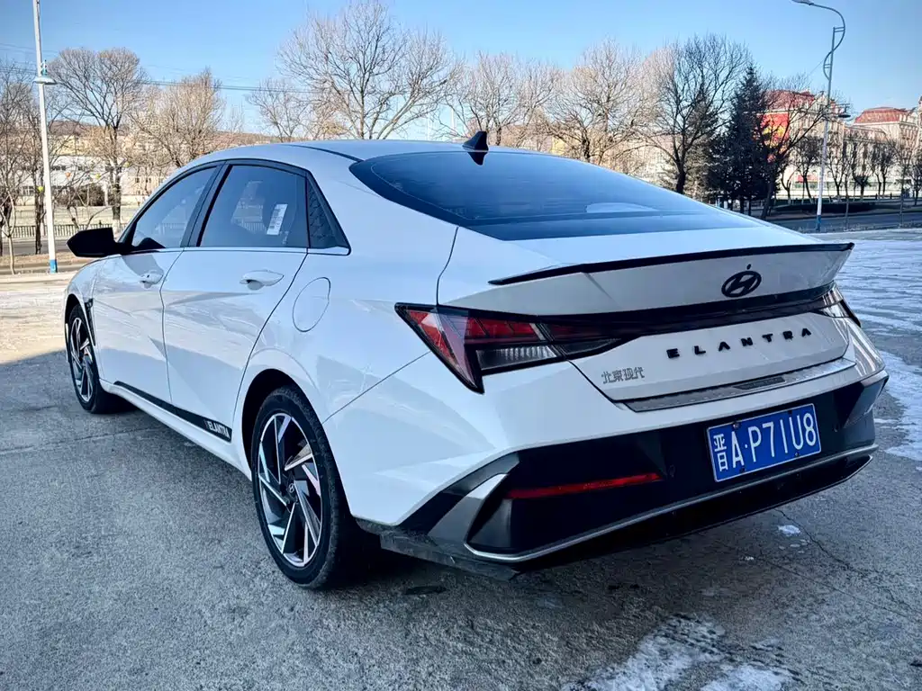 Elantra 2023 1.5L CVT LUX Premium Edition купить на сайте DeffCars