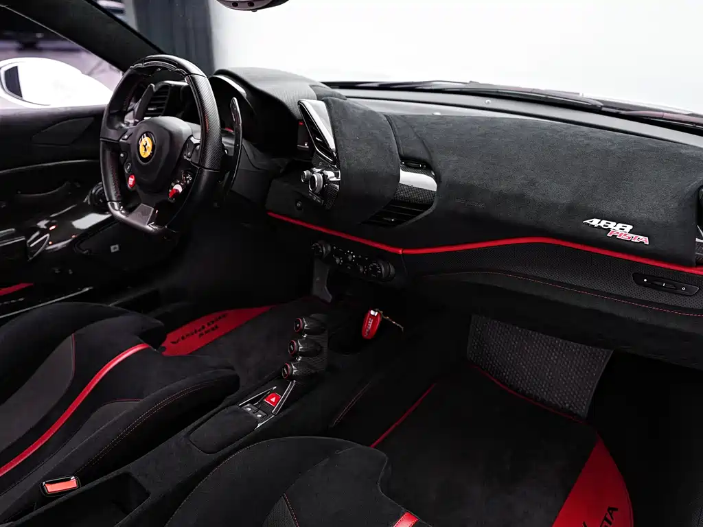 Ferrari 488 2018 488 Pista купить на сайте DeffCars
