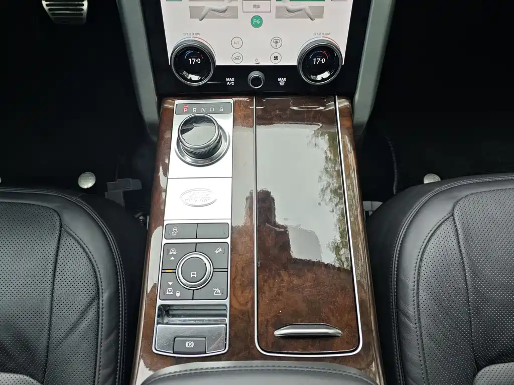 Range Rover 2021 3.0 L6 Legend Extended Classic Edition купить на сайте DeffCars