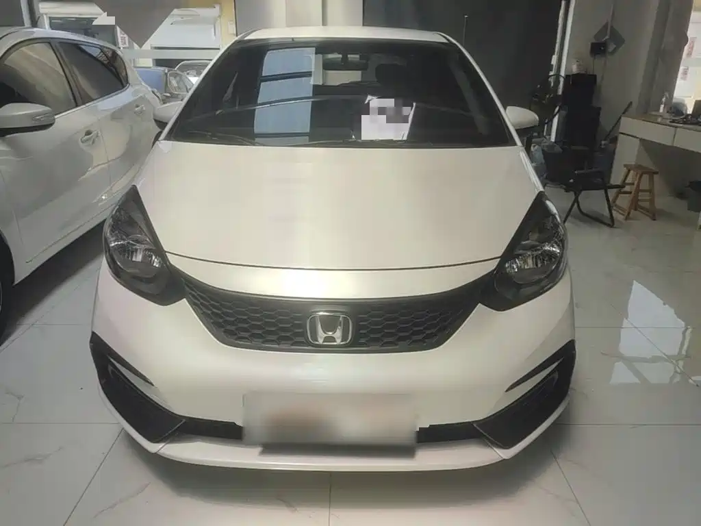 Fit 2023 1.5L CVT Trendy Edition купить на сайте DeffCars