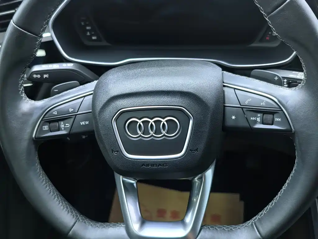 Audi Q3 2022 35 TFSI Fashionable and Dynamic купить на сайте DeffCars