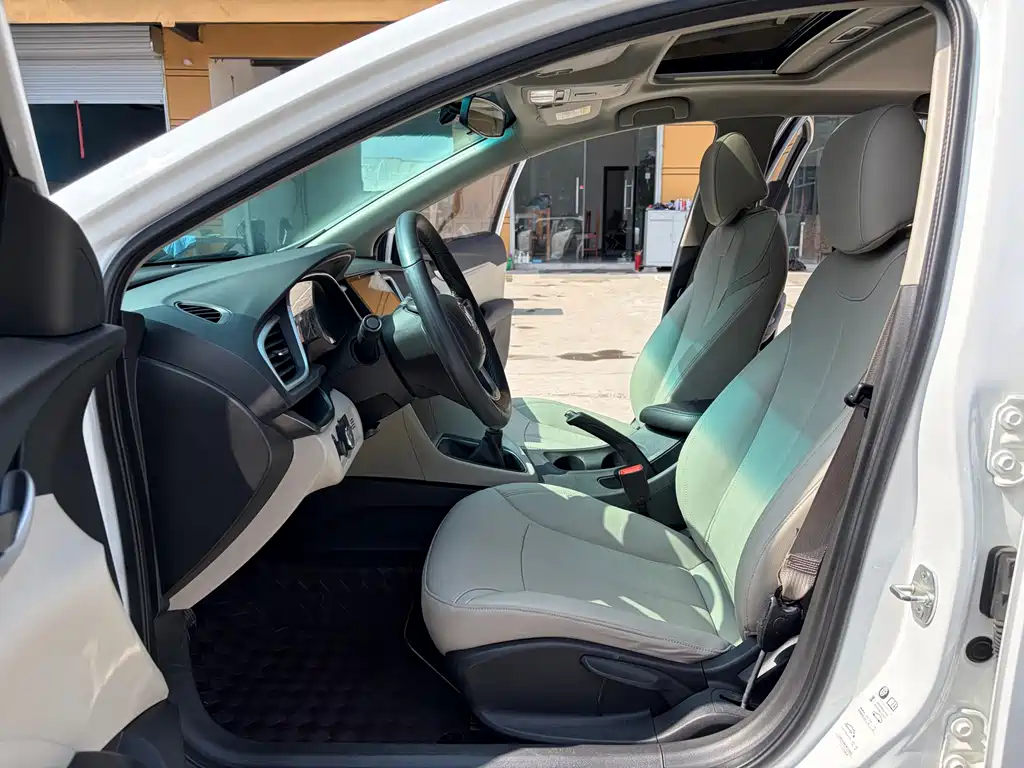 Yinglang 2018 15T Manual Elite National V купить на сайте DeffCars
