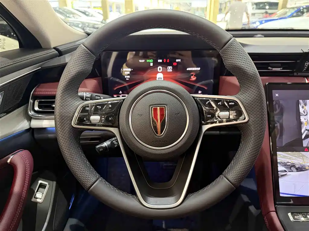 Hongqi H5 2025 2.0T automatic Qichang version купить на сайте DeffCars