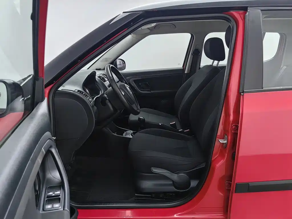 Fabia 2011 1.6L manual cool black version купить на сайте DeffCars