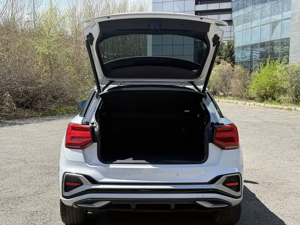 Audi Q2L 2022 35 TFSI fashionable and dynamic купить на сайте DeffCars