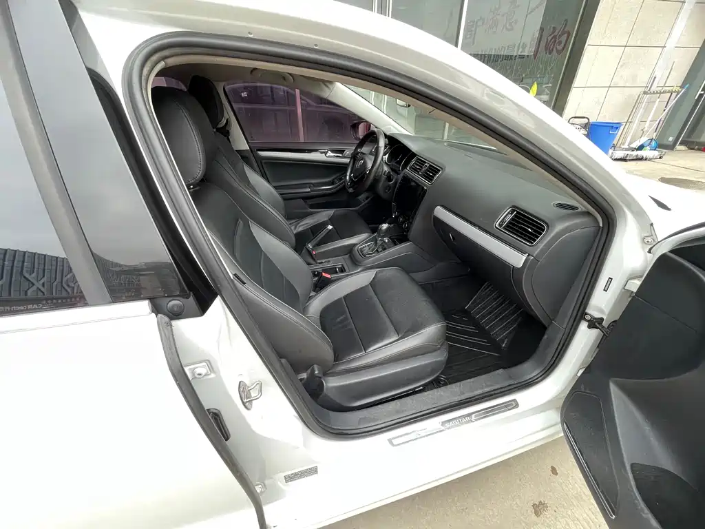 Sagitar 2017 230TSI automatic comfort model купить на сайте DeffCars