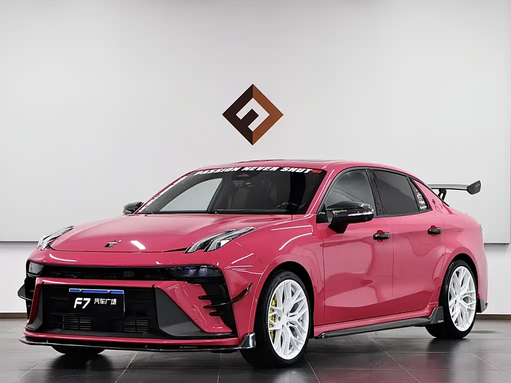 Lynk & Co 03 2025 model 03+ 2.0TD automatic performance advanced version купить на сайте DeffCars