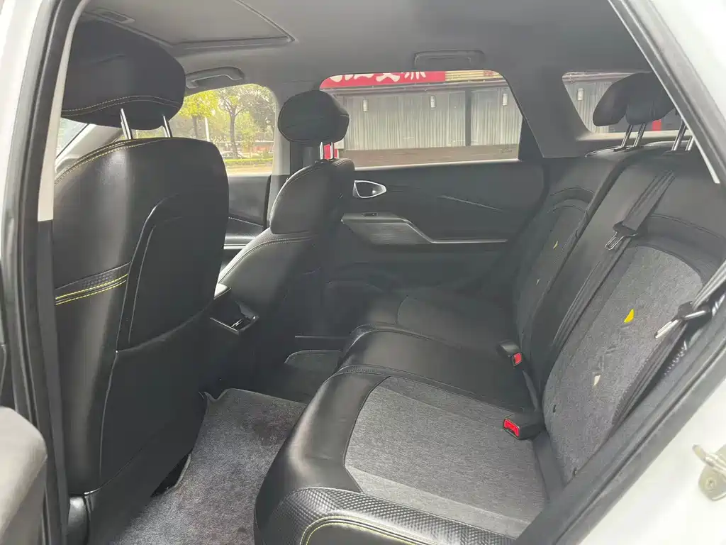 Baojun RC-5 2020 RC-5W 1.5T CVT Zhiyao luxury model купить на сайте DeffCars