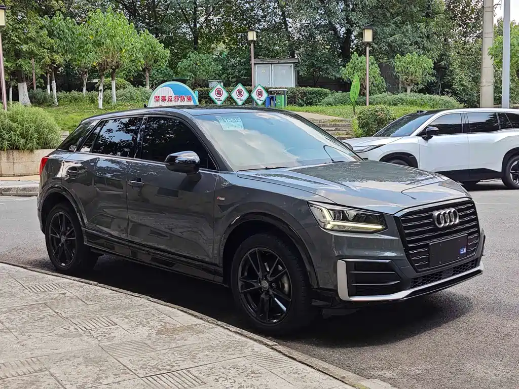 Audi Q2L 2021 35 TFSI fashionable and dynamic купить на сайте DeffCars