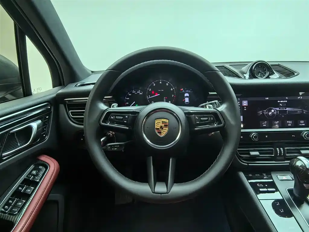 Macan 2022 Macan 2.0T купить на сайте DeffCars