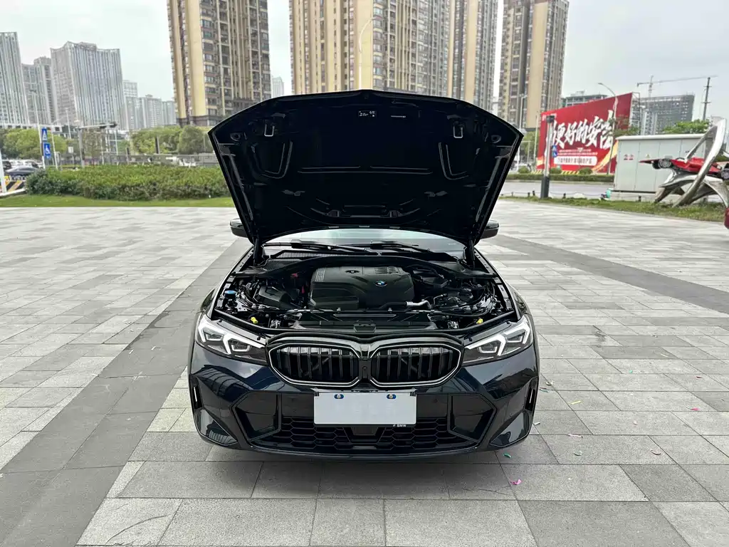 BMW 3 Series 2025 330i M Sports Night Package купить на сайте DeffCars