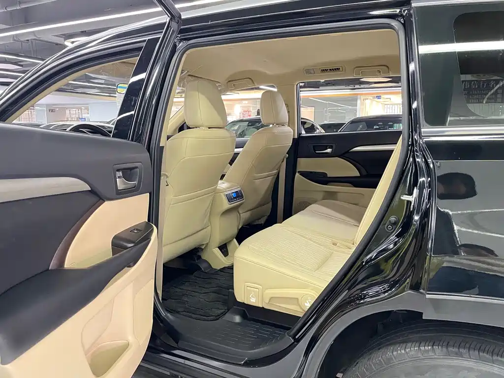 Highlander 2018 2.0T four-wheel drive elite version, 7 seats, National VI купить на сайте DeffCars