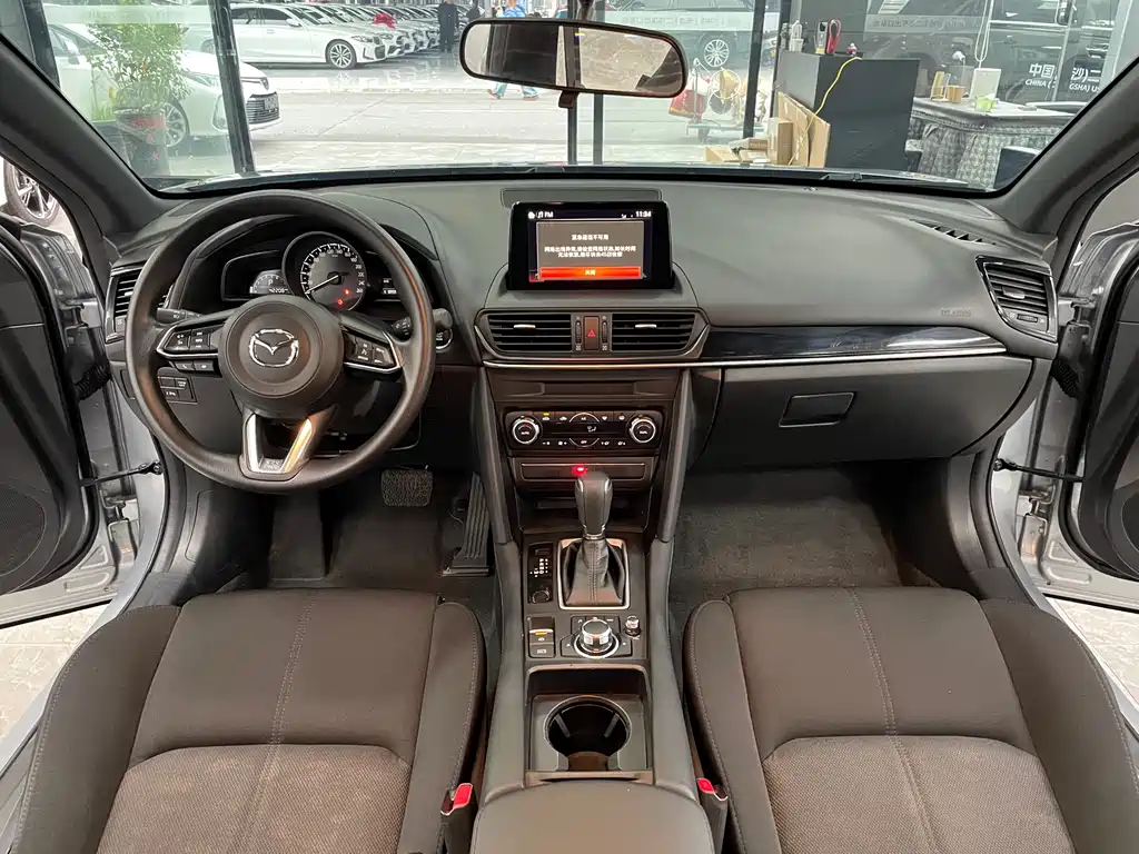 Mazda CX-4 2021 2.0L automatic two-wheel drive Blue Sky Explorer Edition купить на сайте DeffCars