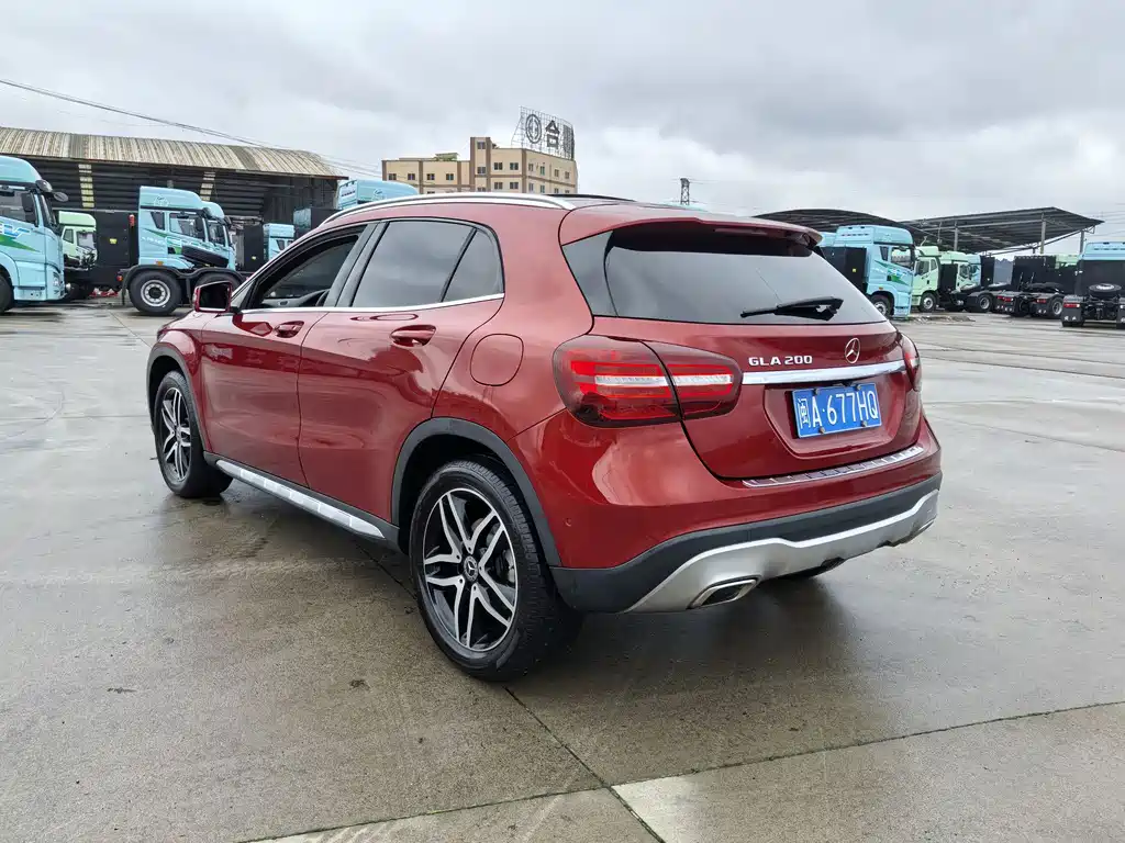 Mercedes-Benz GLA 2017 GLA 200 Fashion Model купить на сайте DeffCars