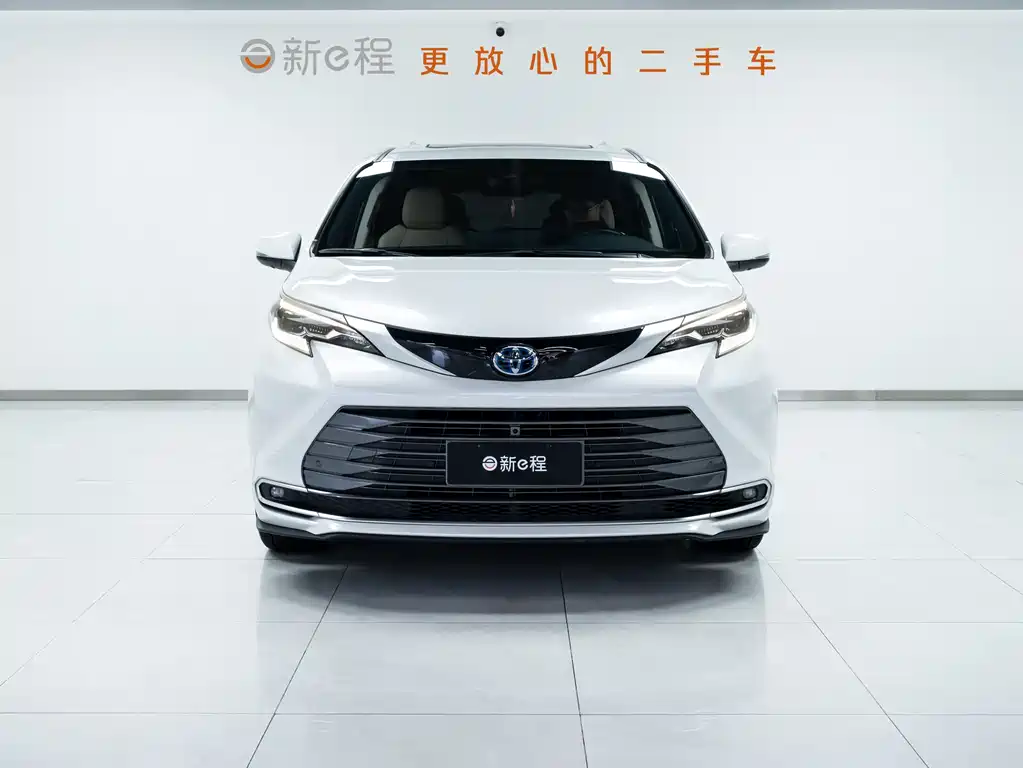 SIENNA 2023 2.5L Hybrid Premium Edition купить на сайте DeffCars