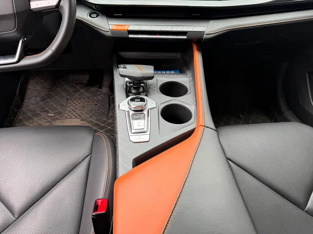 Changan UNI-V 2022 1.5T sports version купить на сайте DeffCars