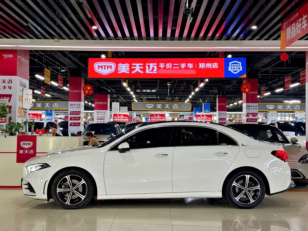 Mercedes-Benz A-Class 2022 Facelift Three A 200 L Sports Sedan Fashionable купить на сайте DeffCars