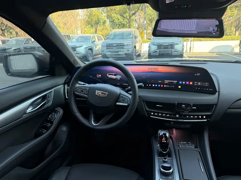 Cadillac CT5 2024 28T Luxury Pro купить на сайте DeffCars