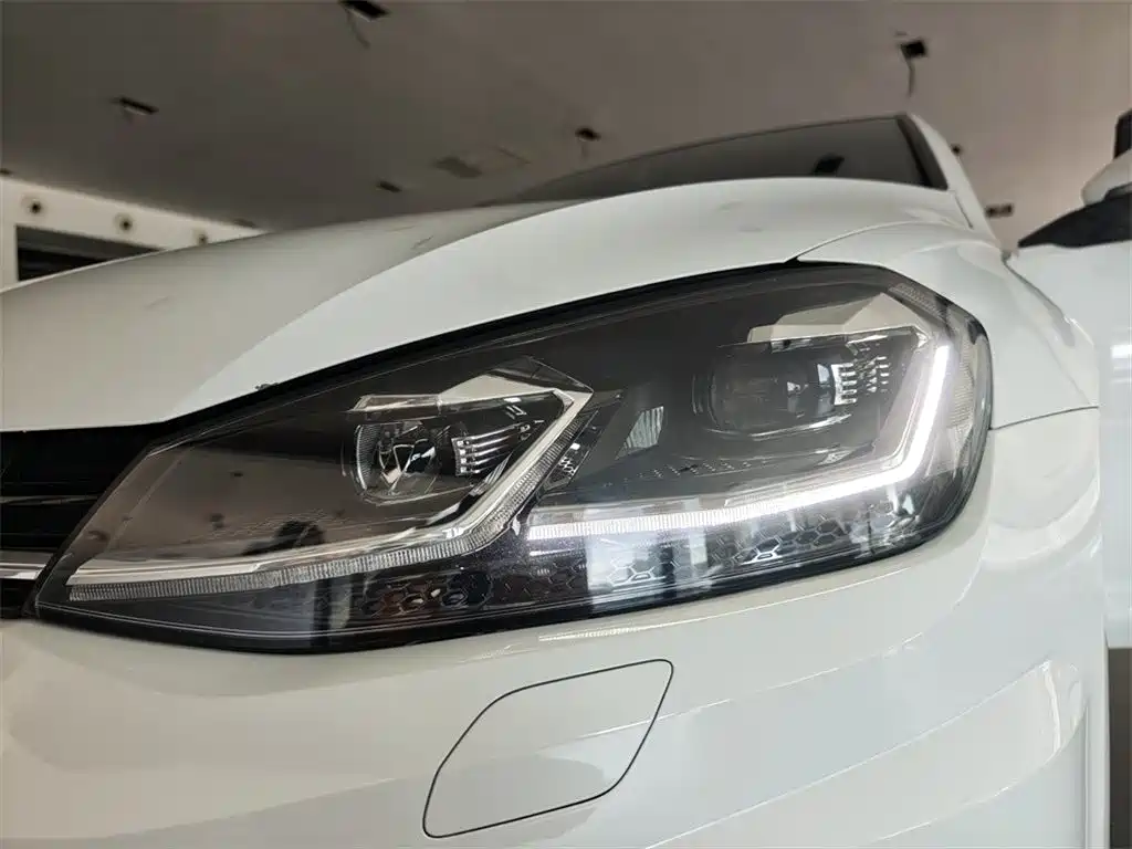 Golf 2019 280TSI DSG R-Line National VI купить на сайте DeffCars