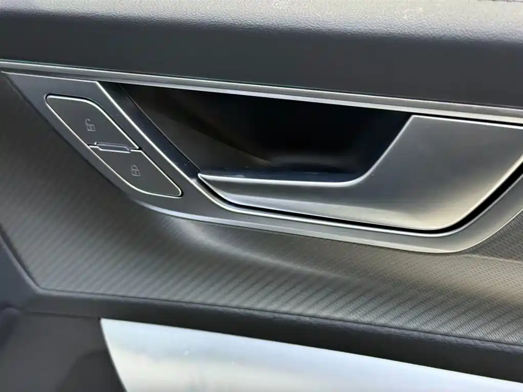 Audi A6L 2025 45 TFSI Premium Dynamic + Ventilation Comfort Package купить на сайте DeffCars