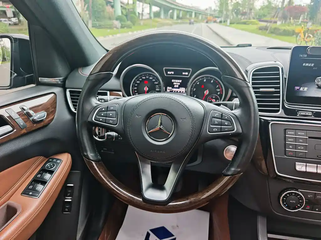 Mercedes-Benz GLS 2018 GLS 400 4MATIC luxury model купить на сайте DeffCars